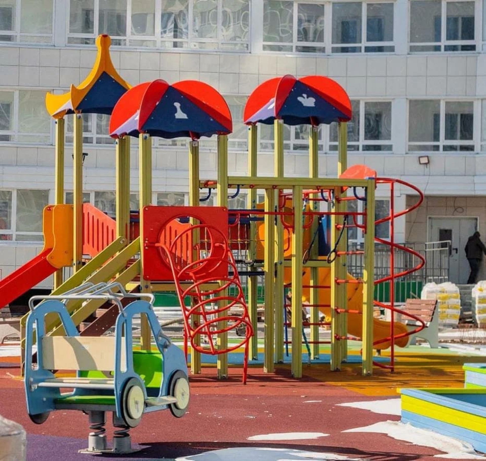 Изумрудный